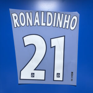 PSG 1998 1999 Paris soccer number RONALDINHO 21