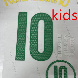 Kids 2004 Brazil football  RONALDINHO 10 soccer number height 28.9cm